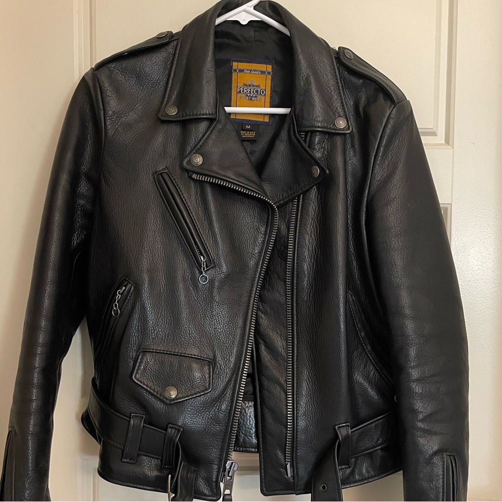 Schott Women's 23" Waxy Natural Grain Cowhide Perfecto® Leather Jacket 536W